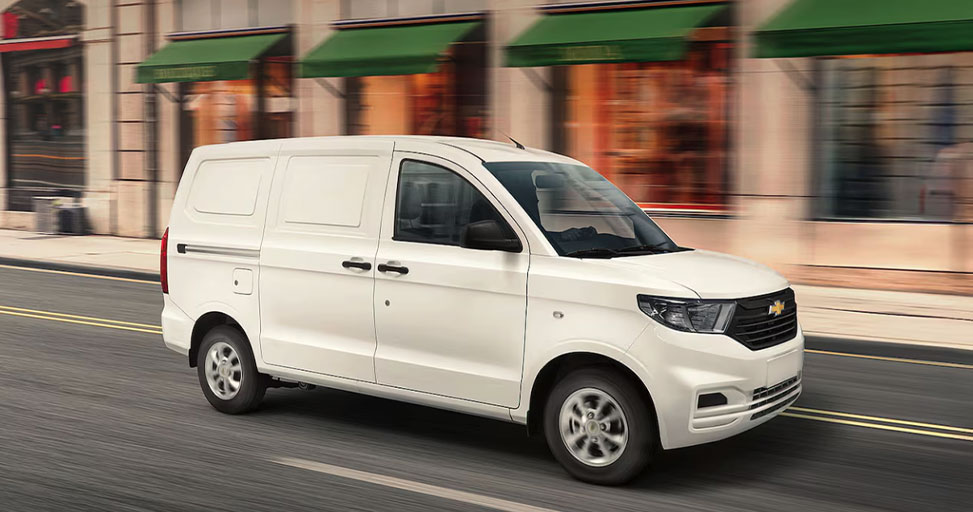 Chevrolet Tornado Van Cargo LS 2026