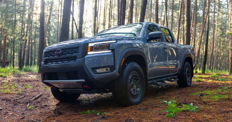 Nissan Frontier PRO-4X V6 2026